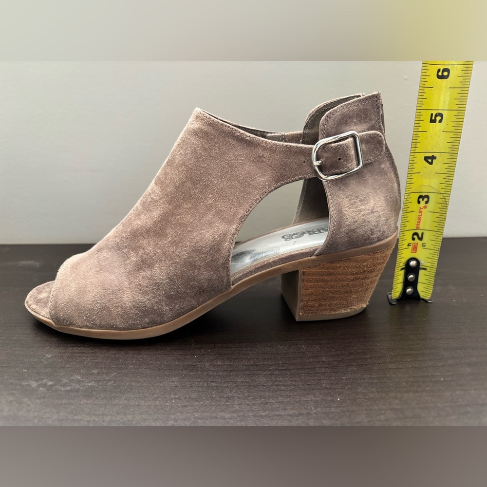 Women's Taupe Suede Open-Toe Block Heel Sandals